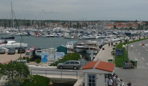 Trajektna luka - Biograd na moru